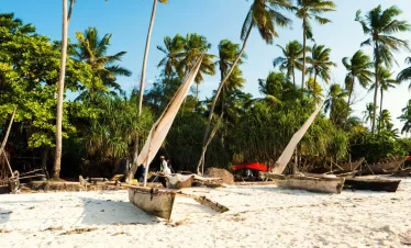 MOMBASA: A COASTAL ESCAPE OF SUN, SAND, AND CULTURE