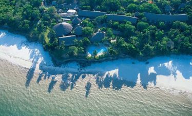 What is there to do at Mombasa Marine Park and Reserve ?